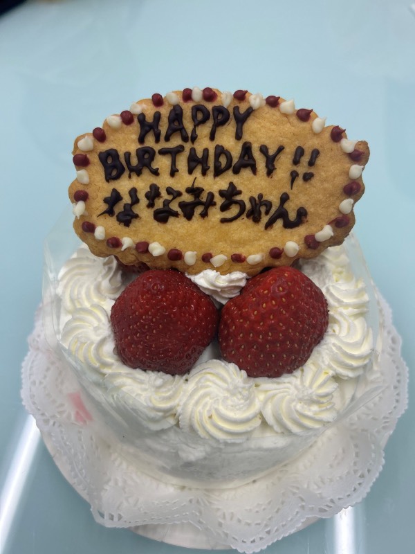 美里歯科の誕生日ケーキ